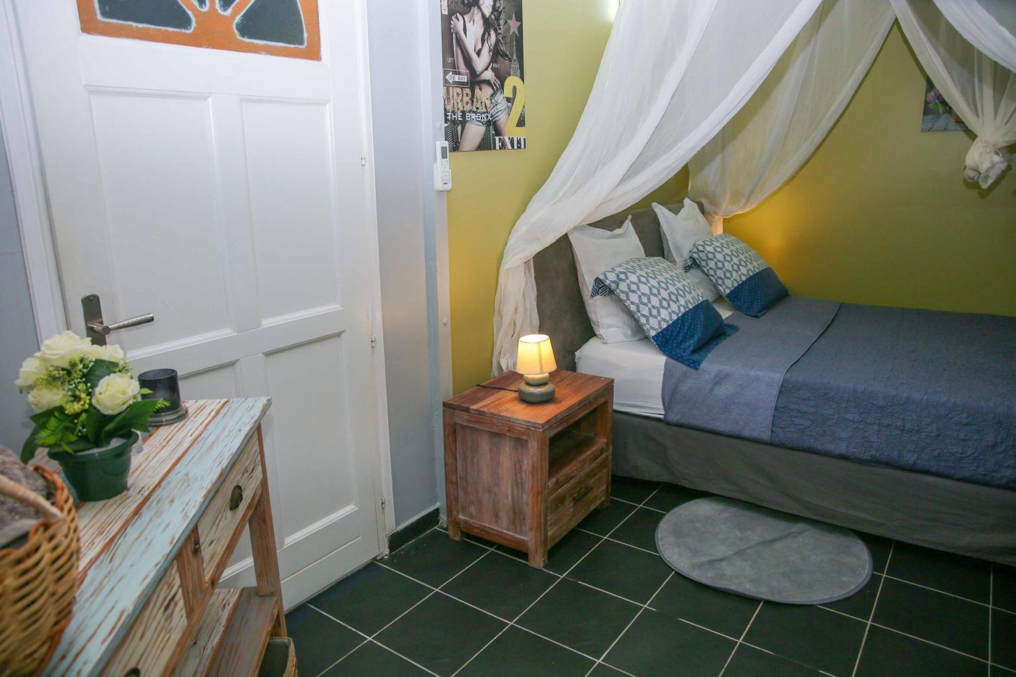 Les Nuits Galantes Mandevilla Maison Privee Avec Jacuzzi Saint-Francois  Exterior photo